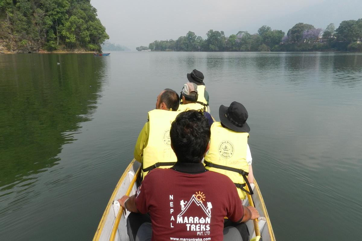canoeing-chitwan