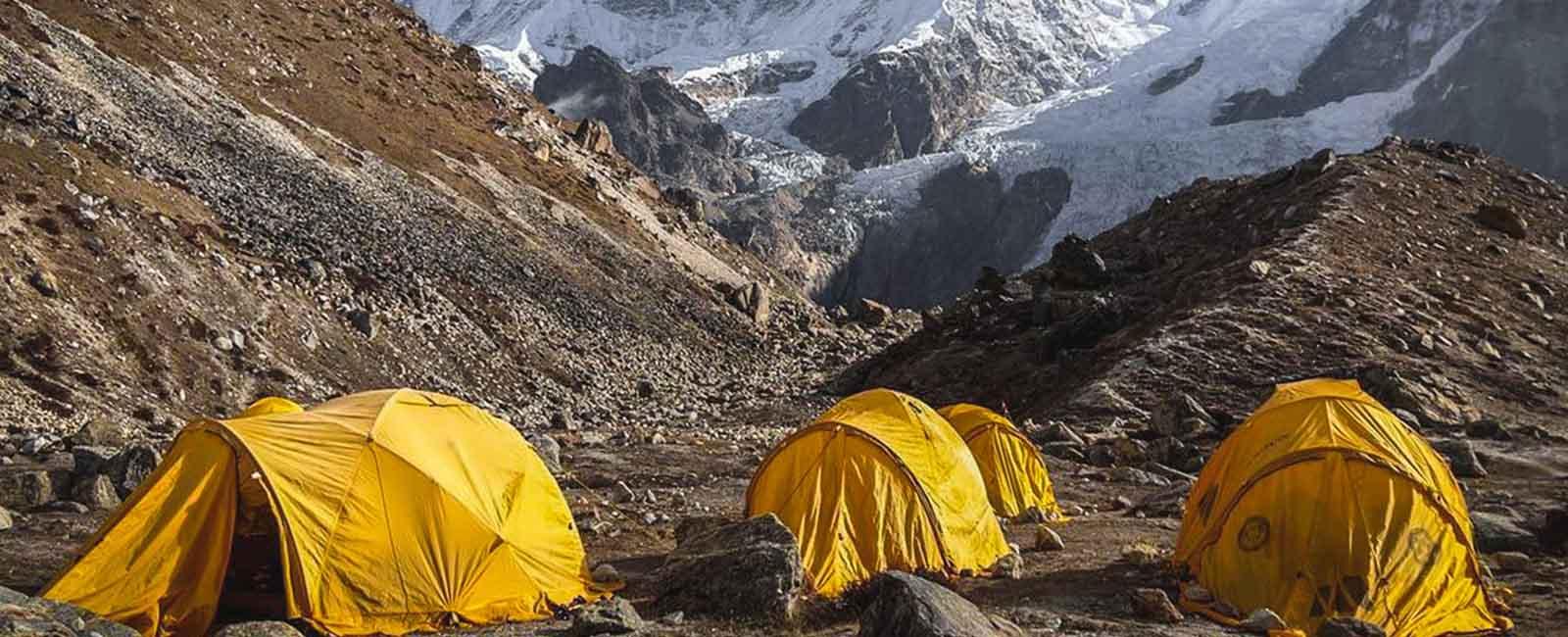 マカルーベースキャンプ【氷河とチベット文化圏を行く】トレック